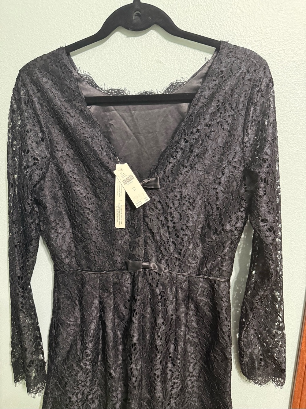 By Anthropologie Long-Sleeve Black Lace Romper with Pockets Size 10 NWT - Picture 10 of 15